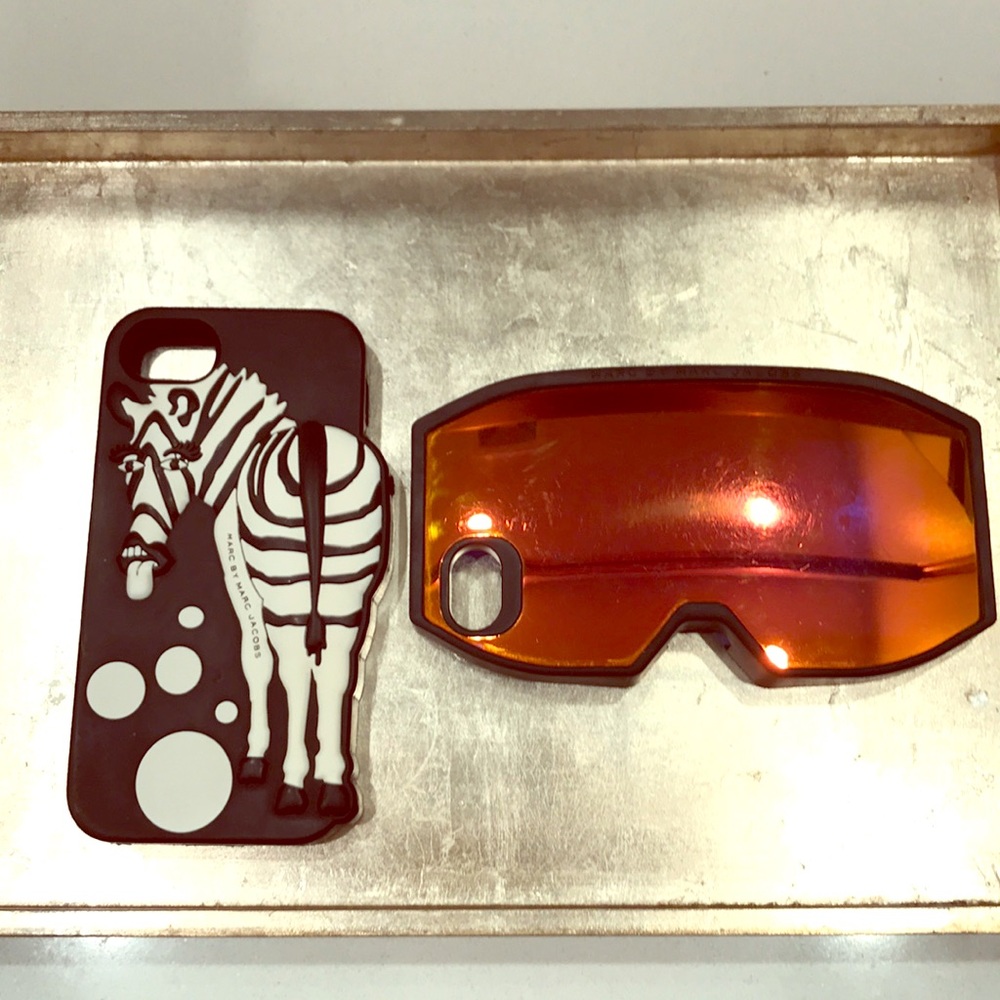 Set of 2 Marc Jacobs IPhone 5s cases